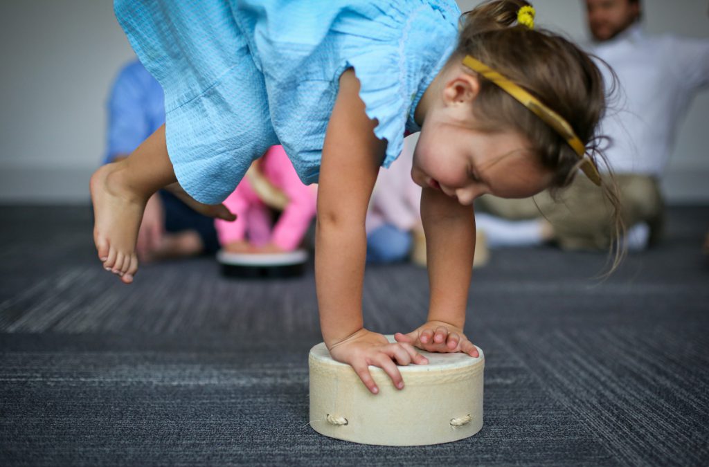 Ways Unstructured Play Boosts Learning - Kindermusik